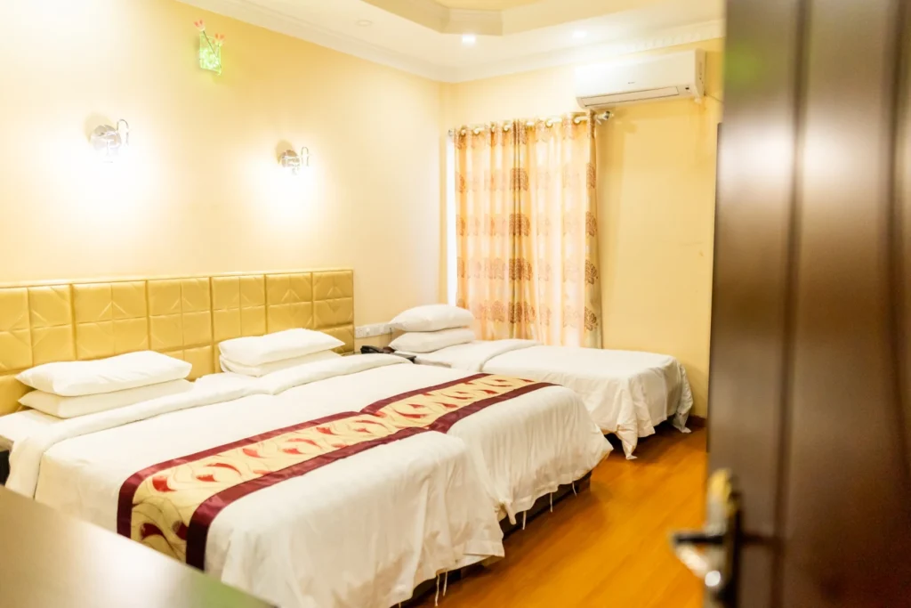 Spacious guest room at Abuharee Grand